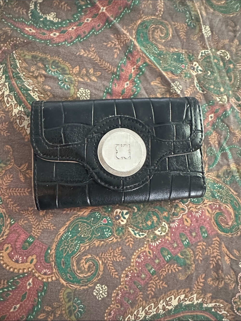 VTG Liz Claiborne - Black Croc-Embossed Leather Wallet with Silver Medallion